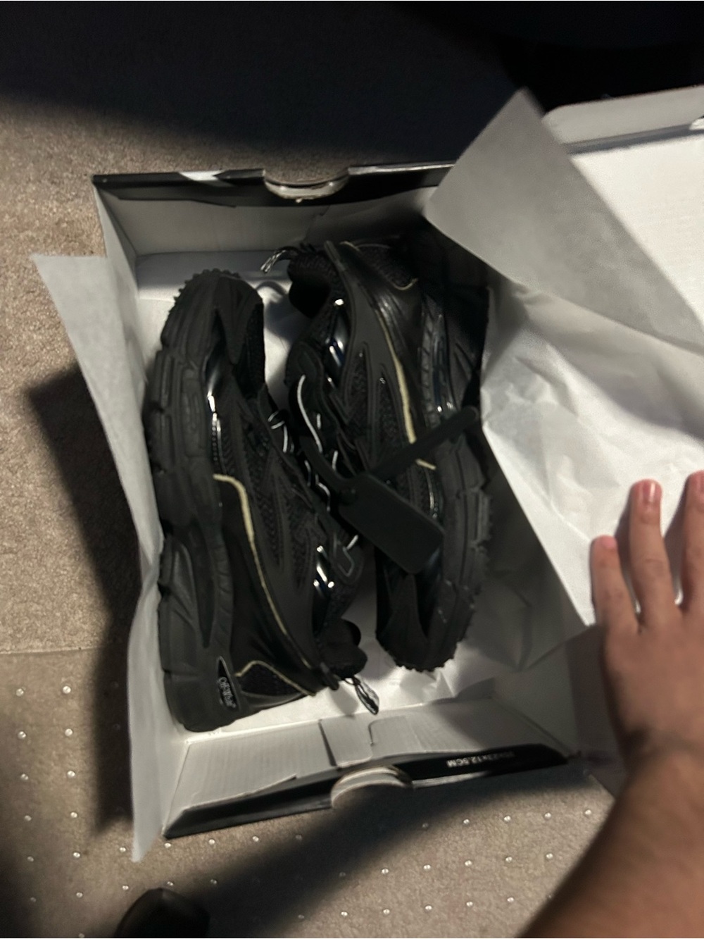 Offwhite Be Right Back Size 8 Black  Athletic Sneakers - Casual Running Shoes - Picture 7 of 7